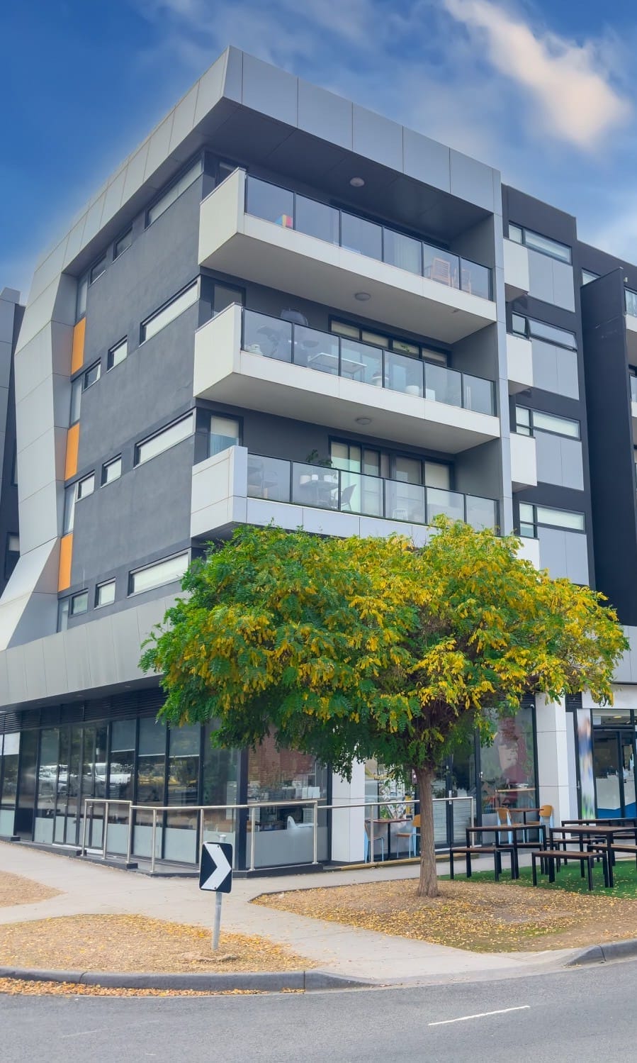 Residential,And,Commercial,Apartment,Building,In,Inner,Melbourne,Suburb,Vic PR team working on B2B projects